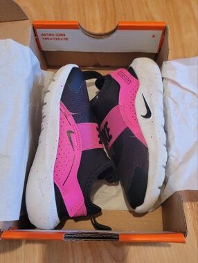 Nike Flex Runner 4 Fuchsia Black Toddler Size 7